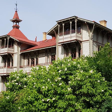Villa Eira Vandrarhem Hjo Zewnętrze zdjęcie