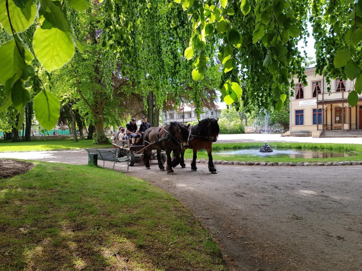 Villa Eira Vandrarhem Hjo Zewnętrze zdjęcie